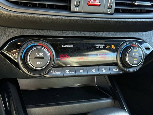 Used 2024 Kia Forte GT-Line image 21