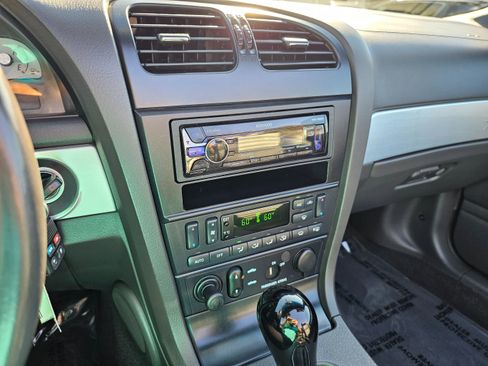 Used 2002 Ford Thunderbird image 34