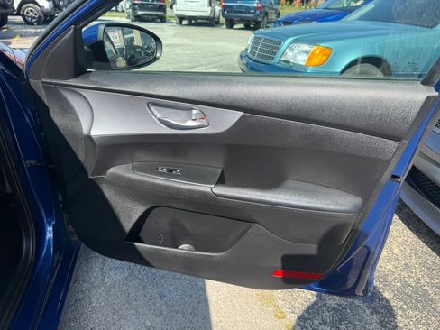 Used 2023 Kia Forte LXS w/ LXS Technology Package FWD image 20