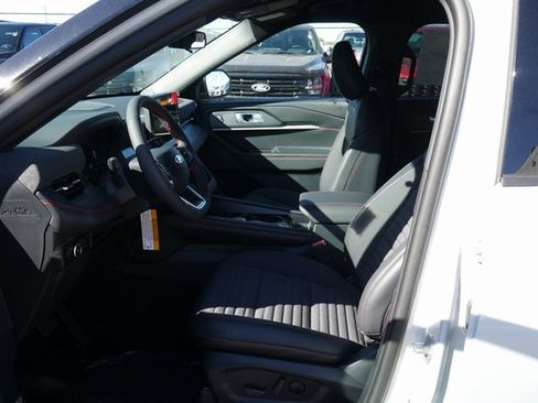 New 2026 Ford Explorer ST-Line w/ ST-Line Street Pack image 2