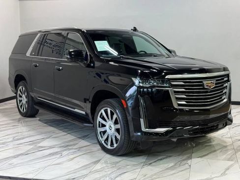 Used 2021 Cadillac Escalade ESV Premium Luxury Platinum w/ Heavy-Duty Trailer Package AWD/4WD image 4