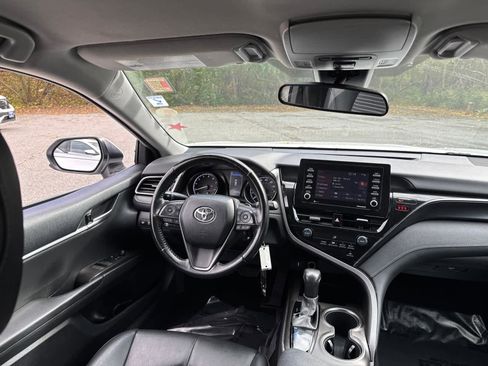 Used 2021 Toyota Camry SE image 35