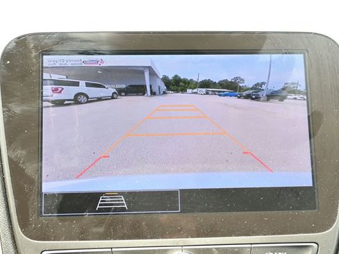 Used 2024 Chevrolet Malibu LT FWD image 17