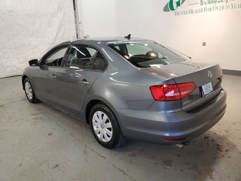 Used 2015 Volkswagen Jetta S image 4