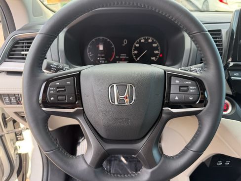 Certified 2026 Honda Odyssey EX-L image 17