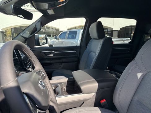 New 2026 RAM 1500 4x4 Crew Cab image 28