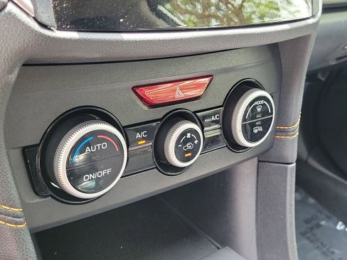 Used 2023 Subaru Crosstrek 2.0i Premium image 28