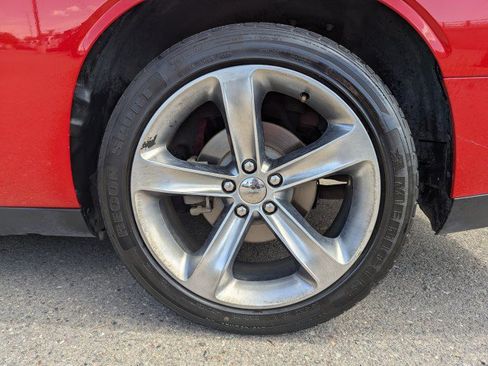 Used 2015 Dodge Challenger R/T w/ Quick Order Package 28B R/T RWD image 21