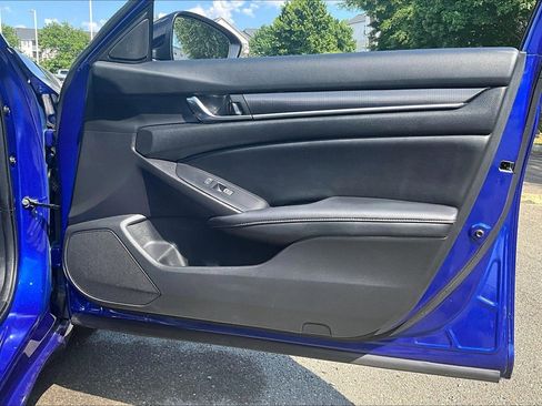 Used 2022 Honda Accord Sport image 22