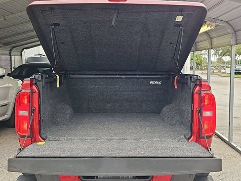 Used 2021 Chevrolet Colorado Z71 w/ Safety Package RWD image 25