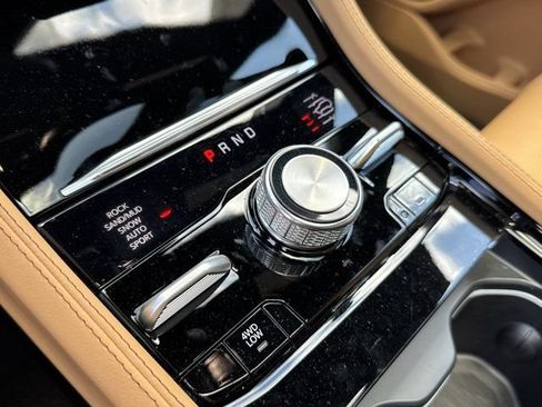 New 2025 Jeep Grand Cherokee Summit AWD/4WD image 32