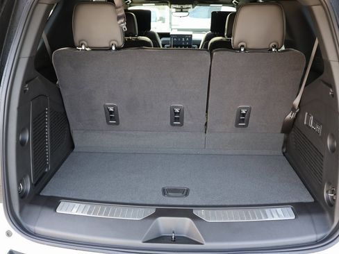 New 2025 GMC Yukon AT4 Ultimate image 36