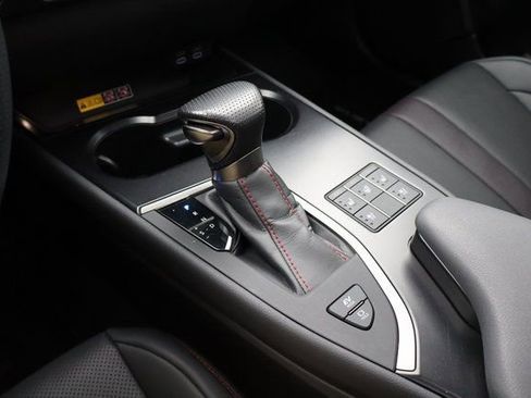 Used 2024 Lexus UX 250h F Sport image 27