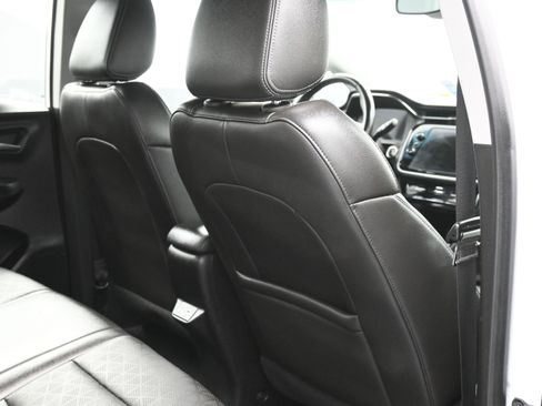 Used 2023 Chevrolet Bolt LT w/ Infotainment Package image 18