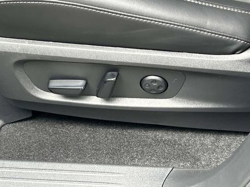 Certified 2026 INFINITI QX60 Luxe w/ Cargo Package FWD image 17