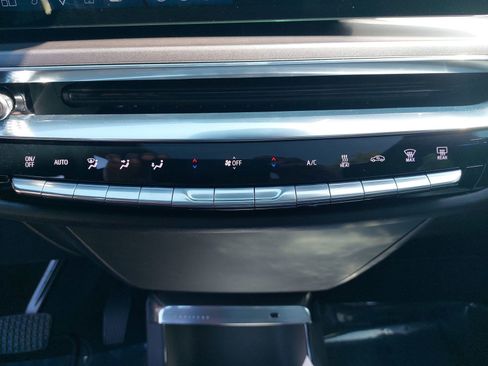 Used 2024 Cadillac Lyriq Tech w/ Driver Assist Package image 23