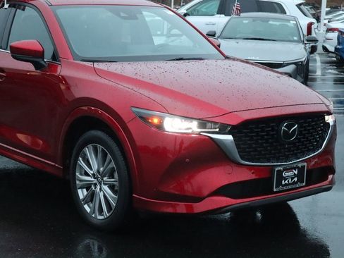 Used 2022 MAZDA CX-5 Signature AWD/4WD image 2
