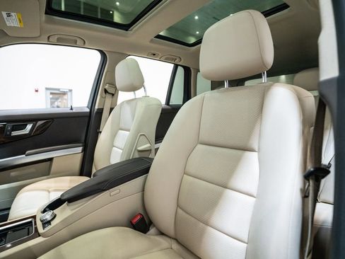 Used 2014 Mercedes-Benz GLK 250 BlueTEC 4MATIC image 6