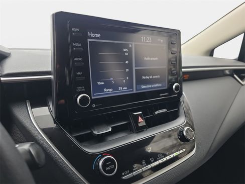 Used 2022 Toyota Corolla LE image 19