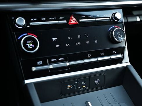 New 2026 Hyundai Santa Fe SE image 15