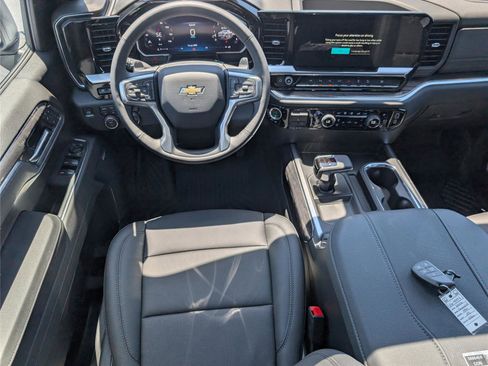 New 2026 Chevrolet Silverado 1500 LTZ w/ LTZ Premium Package AWD/4WD image 16