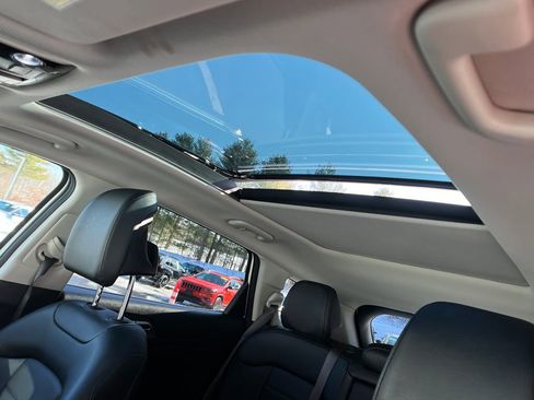 Used 2025 Kia Sportage SX Prestige image 21