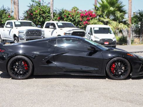 Used 2022 Chevrolet Corvette Stingray Preferred Cpe w/ Z51 Performance Package RWD image 9
