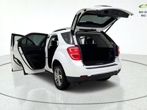 Used 2017 Chevrolet Equinox Premier w/ Enhanced Convenience Package FWD image 16