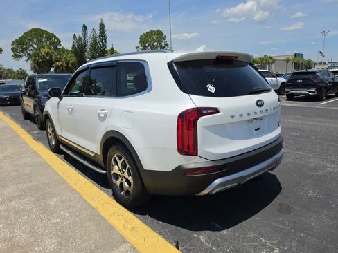 Used 2020 Kia Telluride EX w/ Towing Package FWD image 14