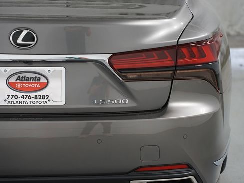 Used 2024 Lexus LS 500 w/ Interior Upgrade Package RWD image 10