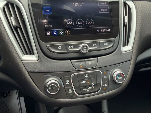 Used 2020 Chevrolet Malibu LS FWD image 13