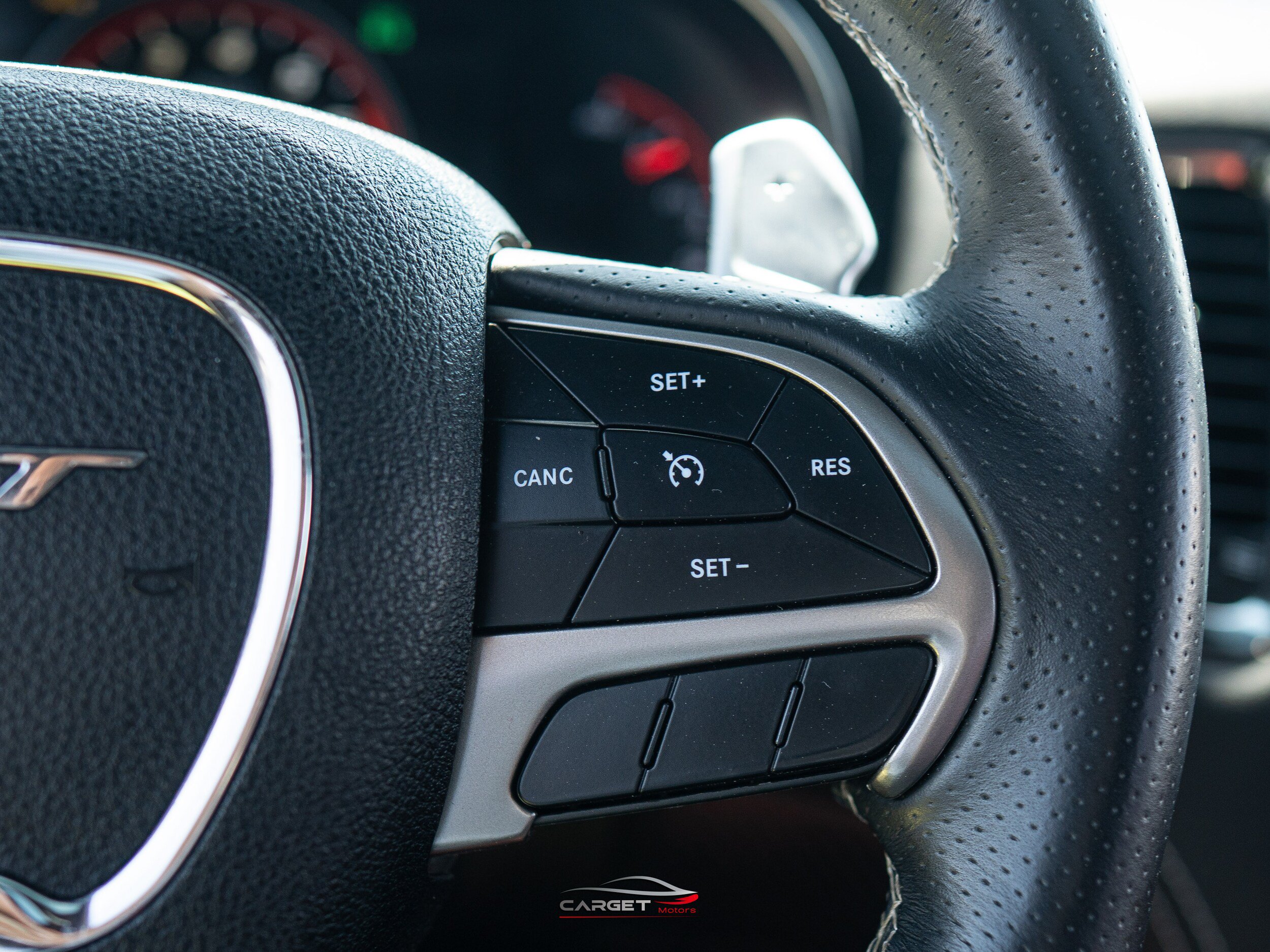 Used 2018 Dodge Durango SRT w/ SRT Interior Appearance Group AWD/4WD image 27