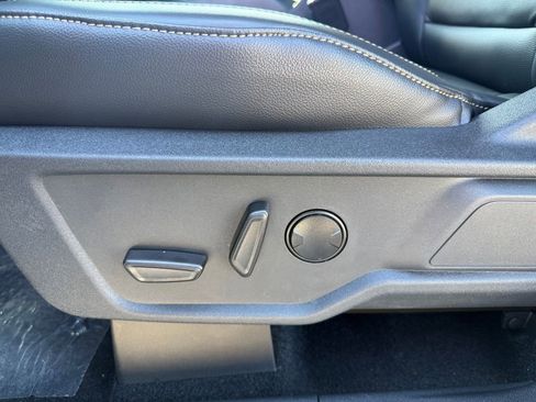 New 2025 Ford Bronco Badlands image 5