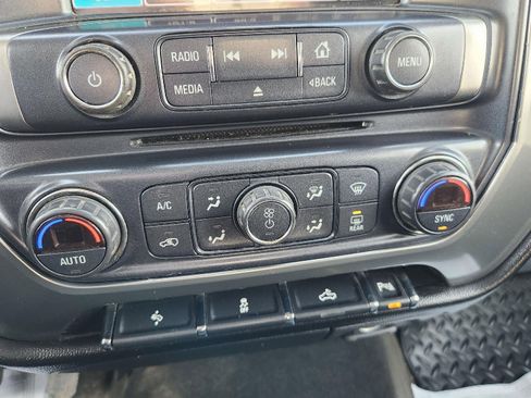 Used 2018 Chevrolet Silverado 1500 LT w/ All Star Edition image 15