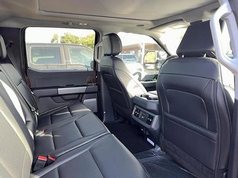 New 2026 Ford F250 Lariat w/ Black Appearance Package AWD/4WD image 19