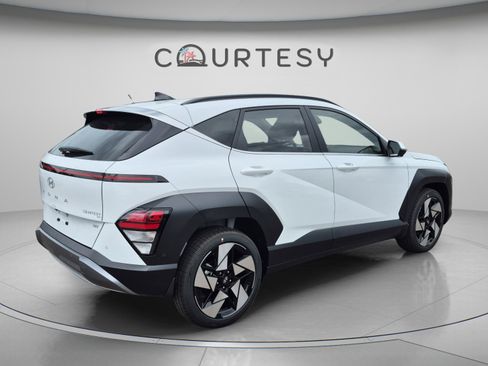 New 2026 Hyundai Kona Limited FWD image 5
