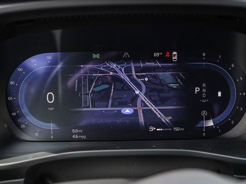 New 2025 Volvo XC40 B5 Core w/ Climate Package image 24