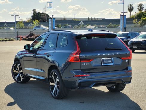 Used 2022 Volvo XC60 T8 R-Design w/ Advanced Package image 7