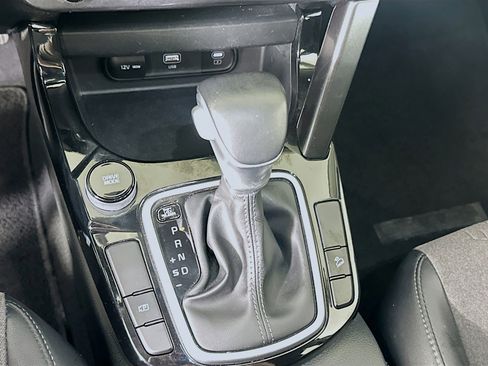 Used 2025 Kia Seltos S FWD image 25