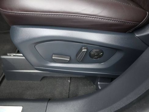 Used 2025 Ford Explorer Platinum RWD image 20