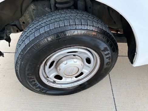 Used 2013 Ford F350 XL w/ Camper Pkg image 22