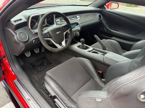 Used 2014 Chevrolet Camaro Z/28 RWD image 15