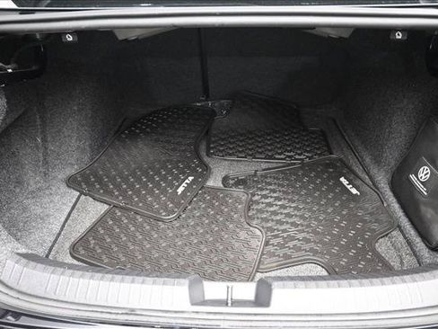 Used 2021 Volkswagen Jetta FWD image 23