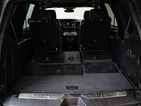 Used 2023 GMC Yukon Denali w/ LPO, Floor Liner Package image 23