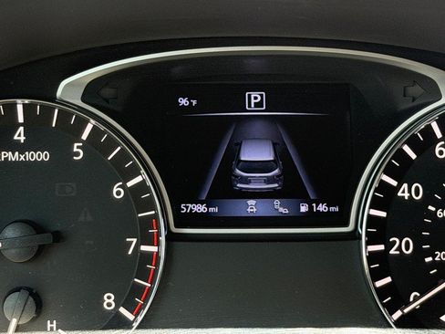 Used 2018 Nissan Pathfinder Platinum FWD image 20