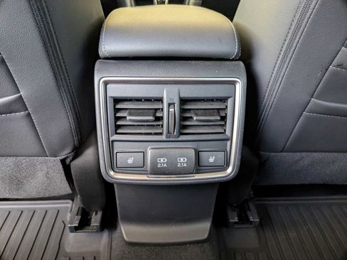 Used 2019 Subaru Forester Touring AWD/4WD image 10