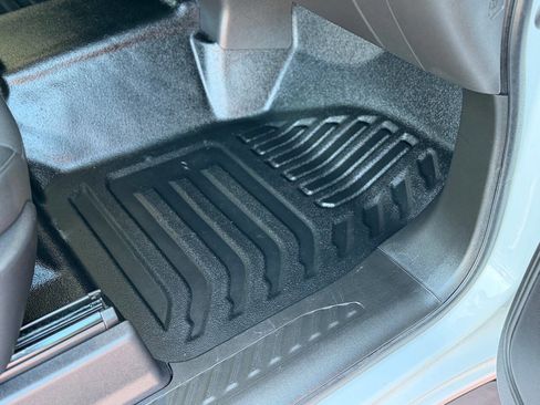 Used 2022 Chevrolet Silverado 1500 W/T w/ WT Value Package image 33