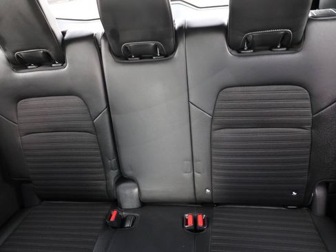 Used 2025 Nissan Pathfinder Rock Creek AWD/4WD image 17