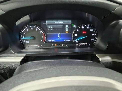 Used 2023 Ford Explorer XLT AWD/4WD image 14