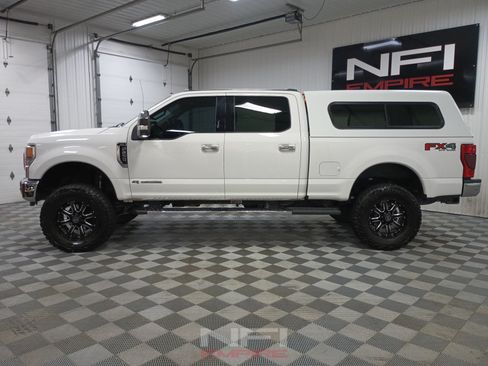 Used 2020 Ford F250 XLT w/ XLT Premium Package AWD/4WD image 2